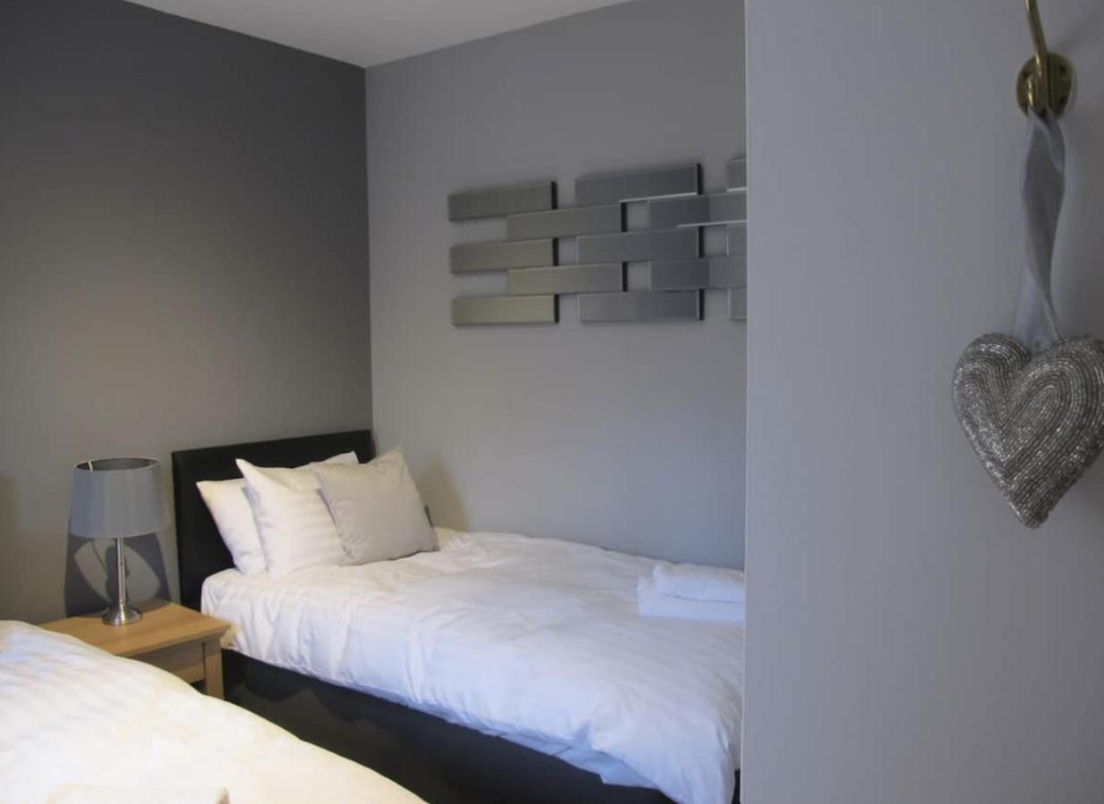 2 Chessels Court, Flat 3 Apartment Edinburgh Ngoại thất bức ảnh
